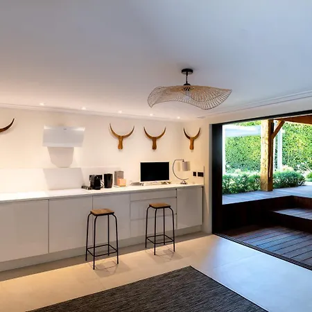 Charmante Petite Indépendante Avec Grande Terrasse Privée Appartement *